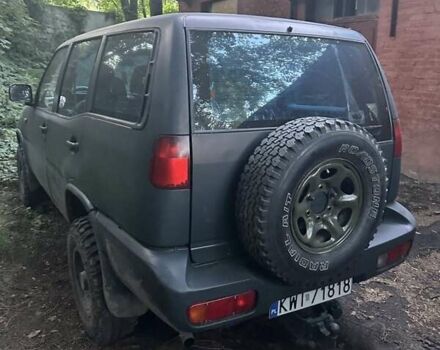 Серый Ниссан Террано, объемом двигателя 2.7 л и пробегом 239 тыс. км за 2700 $, фото 2 на Automoto.ua