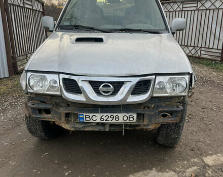 Серый Ниссан Террано, объемом двигателя 2.66 л и пробегом 365 тыс. км за 3250 $, фото 2 на Automoto.ua