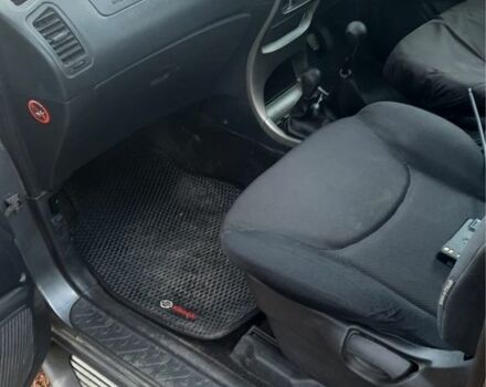 Серый Ниссан Террано, объемом двигателя 2.7 л и пробегом 220 тыс. км за 2999 $, фото 5 на Automoto.ua