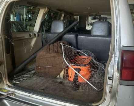 Сірий Ніссан Террано, об'ємом двигуна 2.7 л та пробігом 300 тис. км за 2624 $, фото 5 на Automoto.ua