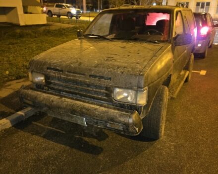 Серый Ниссан Террано, объемом двигателя 3 л и пробегом 300 тыс. км за 1200 $, фото 1 на Automoto.ua