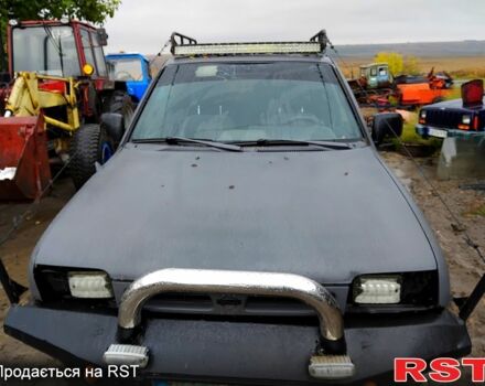 Сірий Ніссан Террано, об'ємом двигуна 2.7 л та пробігом 300 тис. км за 3000 $, фото 1 на Automoto.ua