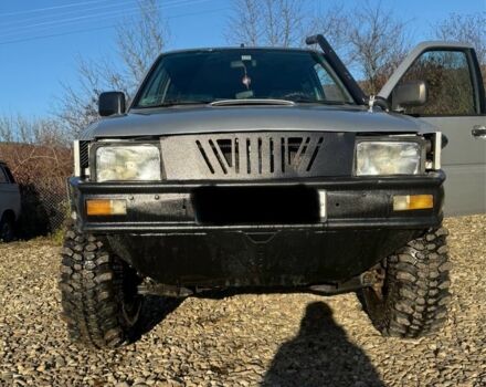 Серый Ниссан Террано, объемом двигателя 2.7 л и пробегом 500 тыс. км за 3900 $, фото 1 на Automoto.ua