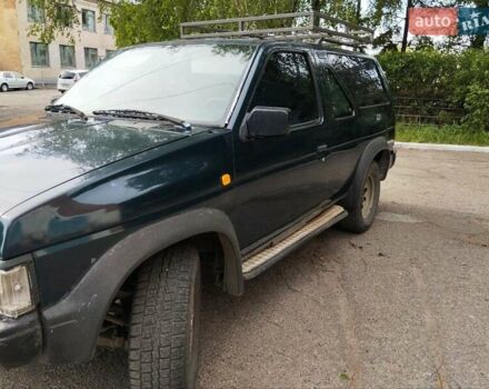 Синий Ниссан Террано, объемом двигателя 2.39 л и пробегом 380 тыс. км за 3400 $, фото 2 на Automoto.ua
