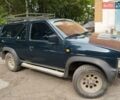 Синий Ниссан Террано, объемом двигателя 2.39 л и пробегом 380 тыс. км за 3400 $, фото 1 на Automoto.ua