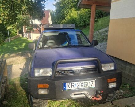 Синий Ниссан Террано, объемом двигателя 2.4 л и пробегом 200 тыс. км за 5200 $, фото 1 на Automoto.ua