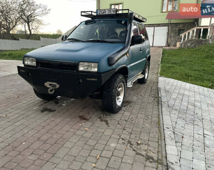 Синий Ниссан Террано, объемом двигателя 0 л и пробегом 245 тыс. км за 3100 $, фото 2 на Automoto.ua