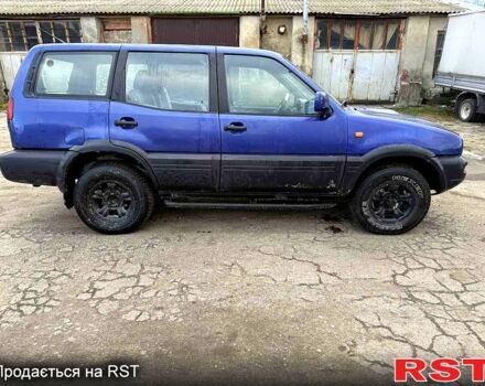 Синий Ниссан Террано, объемом двигателя 2.7 л и пробегом 299 тыс. км за 2500 $, фото 4 на Automoto.ua