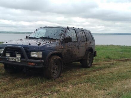 Синий Ниссан Террано, объемом двигателя 2.4 л и пробегом 390 тыс. км за 4499 $, фото 1 на Automoto.ua