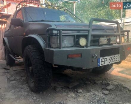 Зеленый Ниссан Террано, объемом двигателя 0 л и пробегом 300 тыс. км за 4000 $, фото 2 на Automoto.ua