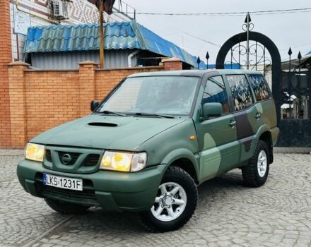 Зеленый Ниссан Террано, объемом двигателя 2.7 л и пробегом 270 тыс. км за 3100 $, фото 1 на Automoto.ua