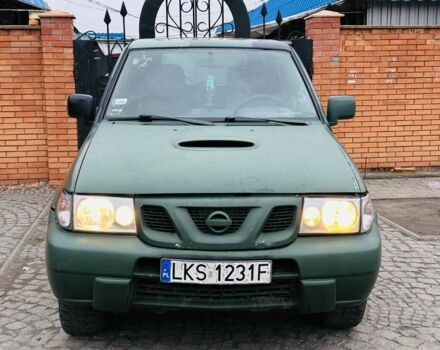 Зеленый Ниссан Террано, объемом двигателя 2.7 л и пробегом 270 тыс. км за 3100 $, фото 2 на Automoto.ua