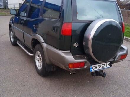 Ніссан Террано 1997 у Смеле на Automoto.ua Зелений Ніссан Террано, об'ємом двигуна 2.4 л та пробігом 250 тис. км за 6500 $, фото 1 на Automoto.ua