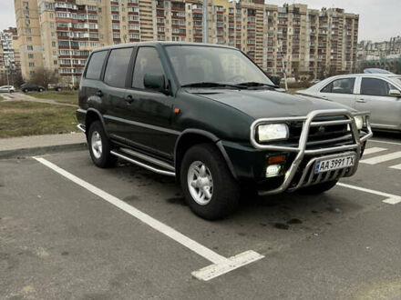 Зелений Ніссан Террано, об'ємом двигуна 2.4 л та пробігом 189 тис. км за 6500 $, фото 1 на Automoto.ua