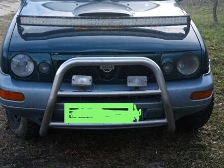 Зелений Ніссан Террано, об'ємом двигуна 2.7 л та пробігом 305 тис. км за 2800 $, фото 1 на Automoto.ua