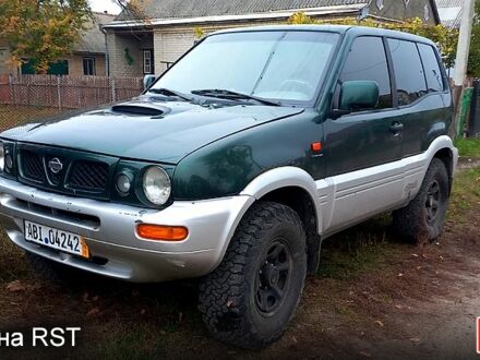 Зеленый Ниссан Террано, объемом двигателя 2.4 л и пробегом 0 тыс. км за 2700 $, фото 1 на Automoto.ua