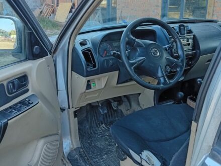 Зелений Ніссан Террано, об'ємом двигуна 0 л та пробігом 280 тис. км за 2000 $, фото 1 на Automoto.ua