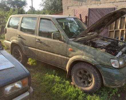Зеленый Ниссан Террано, объемом двигателя 2.7 л и пробегом 250 тыс. км за 100000 $, фото 1 на Automoto.ua