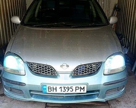 Серый Ниссан Тино, объемом двигателя 2 л и пробегом 315 тыс. км за 1100 $, фото 1 на Automoto.ua