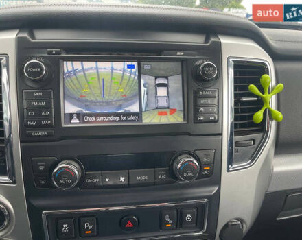 Белый Ниссан Титан, объемом двигателя 4.98 л и пробегом 330 тыс. км за 30000 $, фото 8 на Automoto.ua