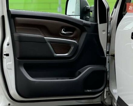 Білий Ніссан Титан, об'ємом двигуна 5.55 л та пробігом 28 тис. км за 41000 $, фото 13 на Automoto.ua