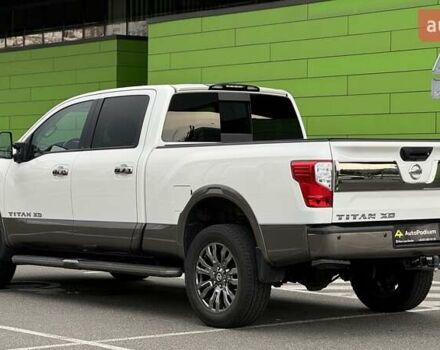 Белый Ниссан Титан, объемом двигателя 5.55 л и пробегом 28 тыс. км за 41000 $, фото 5 на Automoto.ua