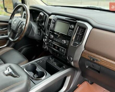 Белый Ниссан Титан, объемом двигателя 5.55 л и пробегом 28 тыс. км за 41000 $, фото 22 на Automoto.ua