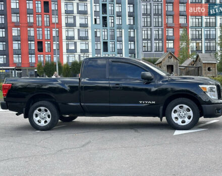 Черный Ниссан Титан, объемом двигателя 5.55 л и пробегом 47 тыс. км за 24900 $, фото 9 на Automoto.ua