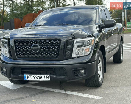 Черный Ниссан Титан, объемом двигателя 5.55 л и пробегом 47 тыс. км за 24900 $, фото 12 на Automoto.ua