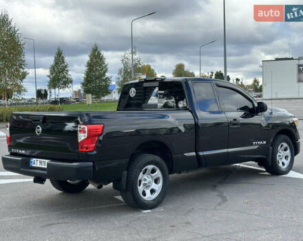 Черный Ниссан Титан, объемом двигателя 5.55 л и пробегом 47 тыс. км за 24900 $, фото 8 на Automoto.ua