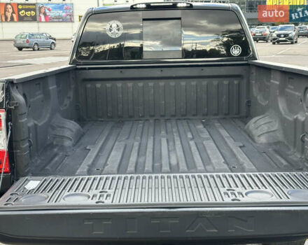 Черный Ниссан Титан, объемом двигателя 5.55 л и пробегом 47 тыс. км за 24900 $, фото 17 на Automoto.ua