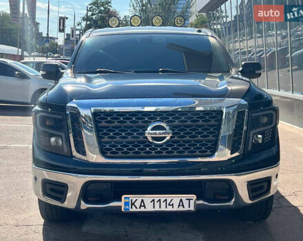 Чорний Ніссан Титан, об'ємом двигуна 5.6 л та пробігом 69 тис. км за 39999 $, фото 2 на Automoto.ua