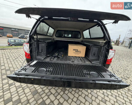 Чорний Ніссан Титан, об'ємом двигуна 5 л та пробігом 79 тис. км за 52000 $, фото 20 на Automoto.ua