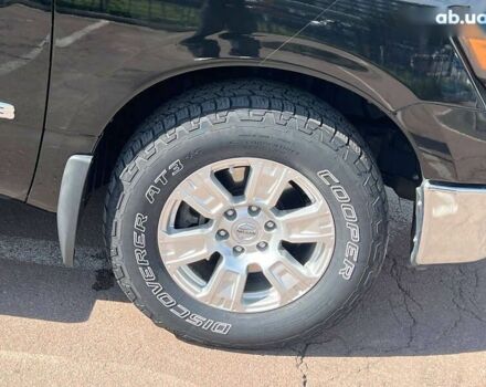 Черный Ниссан Титан, объемом двигателя 5.6 л и пробегом 69 тыс. км за 39999 $, фото 20 на Automoto.ua