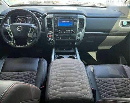 Черный Ниссан Титан, объемом двигателя 5.6 л и пробегом 69 тыс. км за 39999 $, фото 14 на Automoto.ua