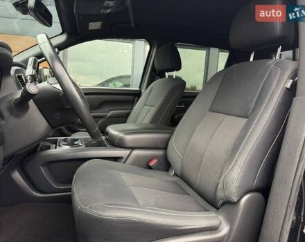 Черный Ниссан Титан, объемом двигателя 5.56 л и пробегом 160 тыс. км за 29999 $, фото 22 на Automoto.ua