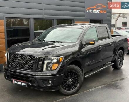 Черный Ниссан Титан, объемом двигателя 5.56 л и пробегом 160 тыс. км за 29999 $, фото 2 на Automoto.ua