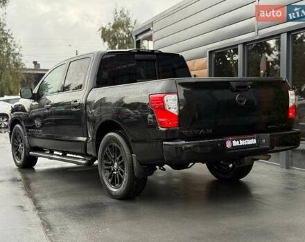 Черный Ниссан Титан, объемом двигателя 5.56 л и пробегом 160 тыс. км за 29999 $, фото 8 на Automoto.ua