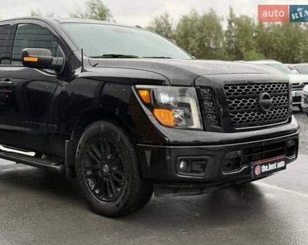 Черный Ниссан Титан, объемом двигателя 5.56 л и пробегом 160 тыс. км за 29999 $, фото 12 на Automoto.ua