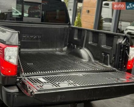 Черный Ниссан Титан, объемом двигателя 5.56 л и пробегом 160 тыс. км за 29999 $, фото 66 на Automoto.ua