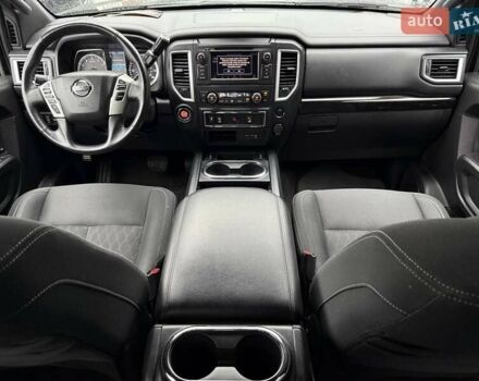 Черный Ниссан Титан, объемом двигателя 5.56 л и пробегом 160 тыс. км за 29999 $, фото 47 на Automoto.ua