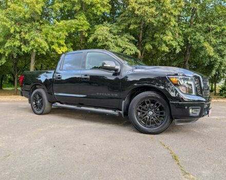 Черный Ниссан Титан, объемом двигателя 5.6 л и пробегом 160 тыс. км за 26999 $, фото 6 на Automoto.ua