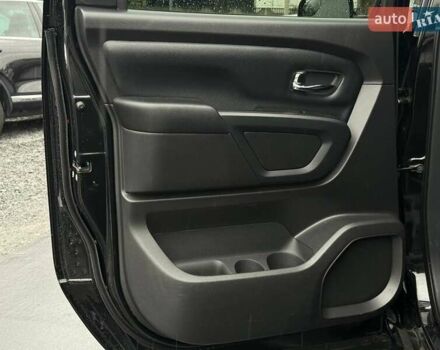 Черный Ниссан Титан, объемом двигателя 5.56 л и пробегом 160 тыс. км за 29999 $, фото 39 на Automoto.ua
