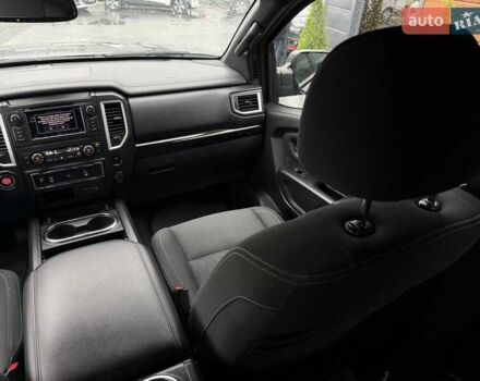 Черный Ниссан Титан, объемом двигателя 5.56 л и пробегом 160 тыс. км за 29999 $, фото 51 на Automoto.ua