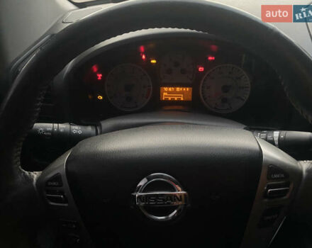 Серый Ниссан Титан, объемом двигателя 5.55 л и пробегом 143 тыс. км за 19500 $, фото 7 на Automoto.ua