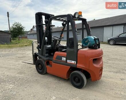 Ниссан ЮД 2004 в Тячеве на Automoto.ua Коричневый Ниссан ЮД, объемом двигателя 0 л и пробегом 15 тыс. км за 11500 $, фото 5 на Automoto.ua