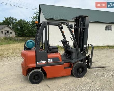 Ниссан ЮД 2004 в Тячеве на Automoto.ua Коричневый Ниссан ЮД, объемом двигателя 0 л и пробегом 15 тыс. км за 11500 $, фото 3 на Automoto.ua