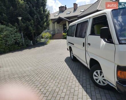 Білий Ніссан Урван, об'ємом двигуна 2.5 л та пробігом 640 тис. км за 3000 $, фото 5 на Automoto.ua