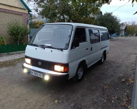 Білий Ніссан Урван, об'ємом двигуна 2.5 л та пробігом 111 тис. км за 1700 $, фото 1 на Automoto.ua