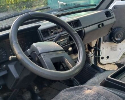 Білий Ніссан Ванетте, об'ємом двигуна 2 л та пробігом 15 тис. км за 2200 $, фото 6 на Automoto.ua